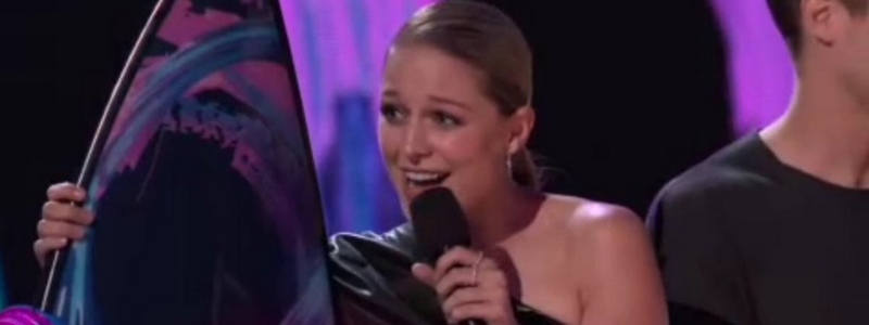 Supergirl Wins Big at Teen Choice Awards